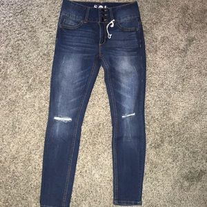 New with tags S.O.I Hip Slimming Ankle Jeans